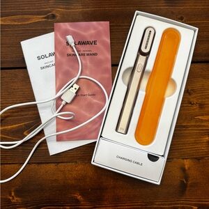 Solawave Skincare Wand with Charging Cable- Rose Gold